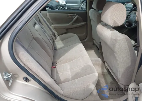 2000 Toyota Camry Le from USA, damaged, VIN 4T1BG22K8YU975005